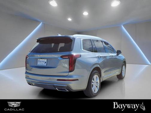 2025 Cadillac XT6 Luxury FWD