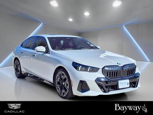 2025 BMW 530 i xDrive