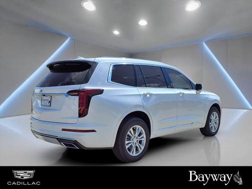 2025 Cadillac XT6 Luxury FWD