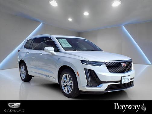 2025 Cadillac XT6 Luxury FWD