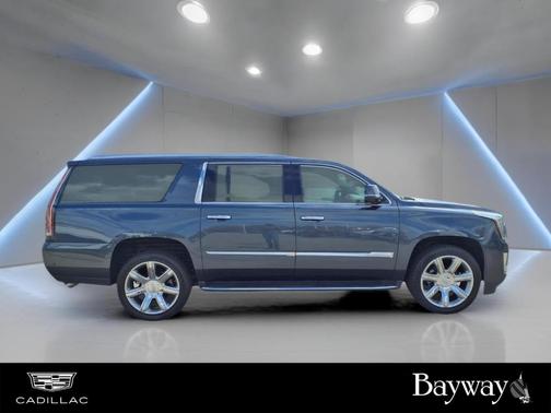 2019 Cadillac Escalade ESV Luxury
