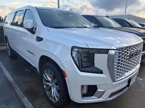 2023 GMC Yukon XL Denali