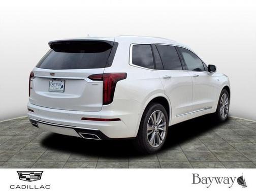 2025 Cadillac XT6 Premium Luxury FWD