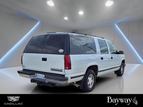 Summit White 1997 Chevrolet Suburban 1500