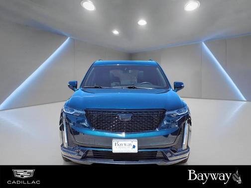 Emerald 2024 Cadillac XT6 Luxury FWD