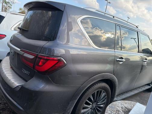 2022 INFINITI QX80 SENSORY