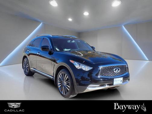 2017 INFINITI QX70 Base