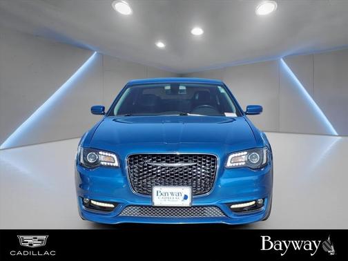 2021 Chrysler 300 Touring