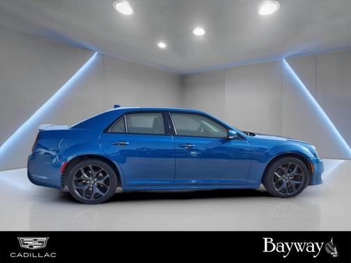 2021 Chrysler 300 Touring