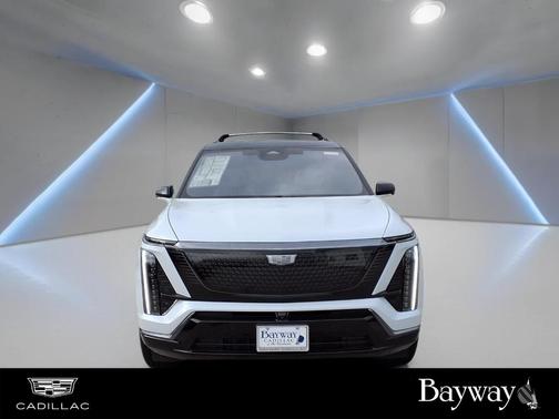 Vibrant White 2026 Cadillac VISTIQ Sport