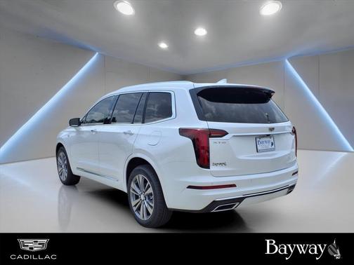 2025 Cadillac XT6 Premium Luxury FWD