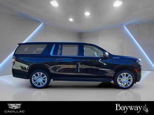2023 Chevrolet Suburban High Country