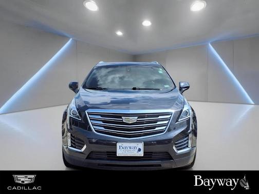 Manhattan Noir Metallic 2019 Cadillac XT5 Base