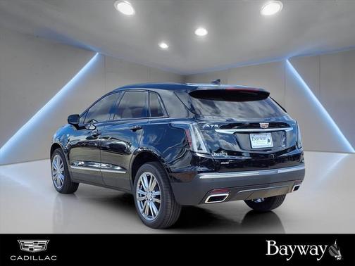 2025 Cadillac XT5 Sport