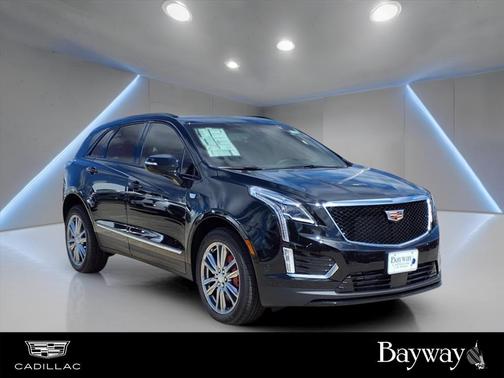 2025 Cadillac XT5 Sport