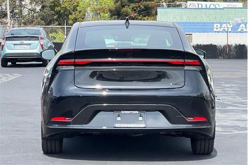 2025 Toyota Prius L