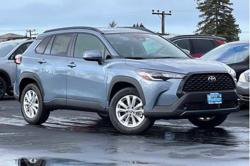 2024 Toyota Corolla Cross LE