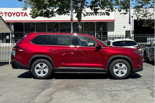 2025 Toyota Grand Highlander Hybrid Nightshade Edition