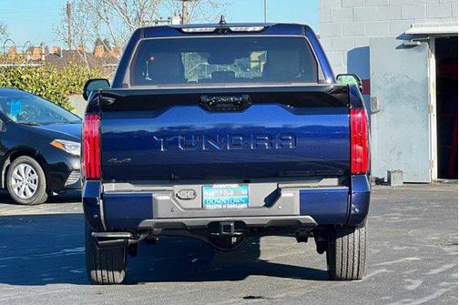 2024 Toyota Tundra Hybrid Platinum