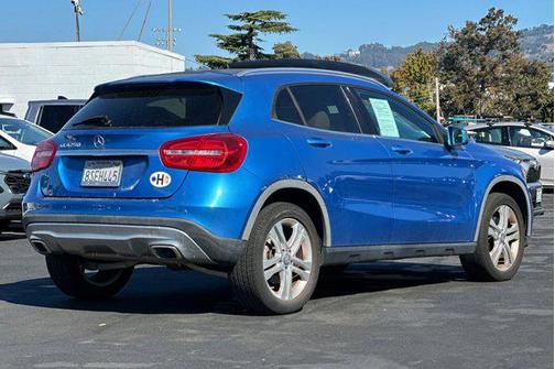 2017 Mercedes-Benz GLA 250 Base