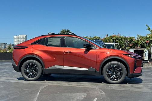Tandoori 2026 Toyota C-HR SE
