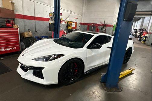 Arctic White 2024 Chevrolet Corvette Z06
