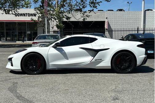 Arctic White 2024 Chevrolet Corvette Z06