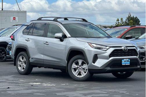 2025 Toyota RAV4 Hybrid LE