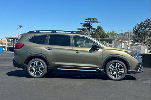 Autumn Green Metallic 2026 Subaru Ascent Touring 7-Passenger