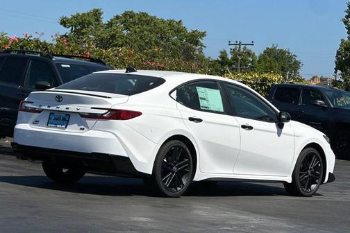 Ice Cap 2026 Toyota Camry Nightshade