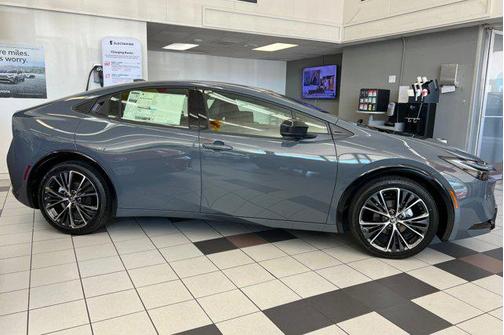 2024 Toyota Prius XLE