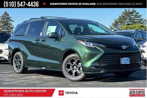 2025 Toyota Sienna Woodland Edition