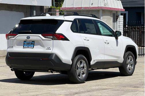 2024 Toyota RAV4 Hybrid LE