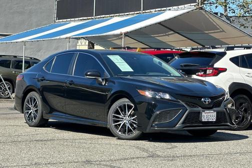 Midnight Black Metallic 2023 Toyota Camry SE