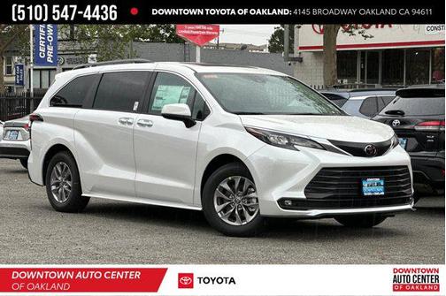 Wind Chill Pearl 2026 Toyota Sienna XLE Passenger Van