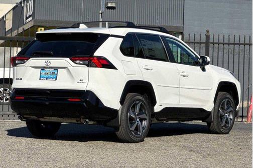 2025 Toyota RAV4 Hybrid SE
