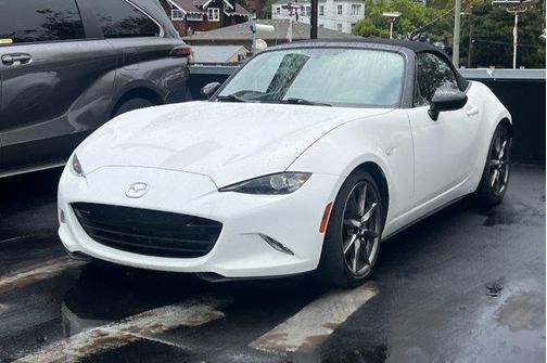 2017 Mazda MX-5 Miata Sport