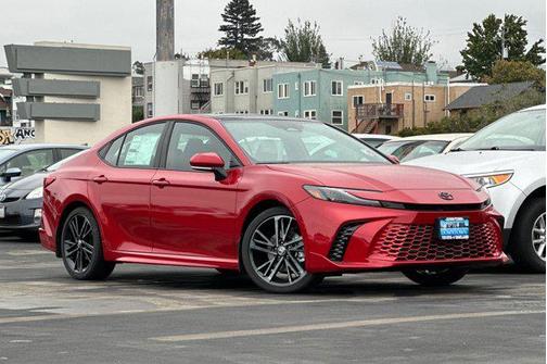 2025 Toyota Camry XSE