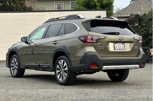 2023 Subaru Outback Touring