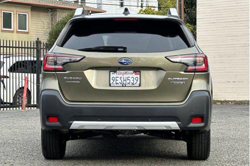 2023 Subaru Outback Touring