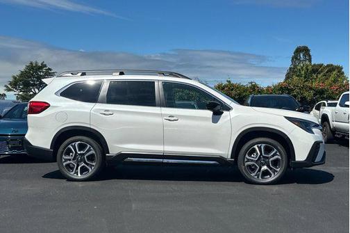 Crystal White Pearl 2026 Subaru Ascent Limited 7-Passenger