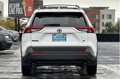 2025 Toyota RAV4 Hybrid LE