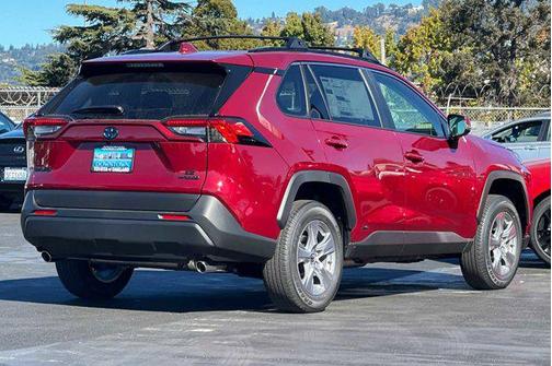 2024 Toyota RAV4 Hybrid LE