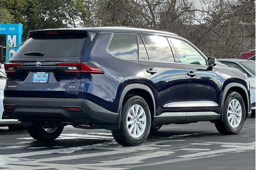 2025 Toyota Grand Highlander Hybrid XLE