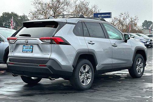 2024 Toyota RAV4 Hybrid LE