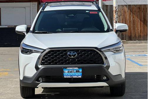 2024 Toyota Corolla Cross XLE