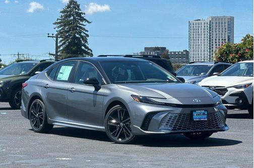 Heavy Metal w/Midnight Black Metallic Roof 2026 Toyota Camry XSE