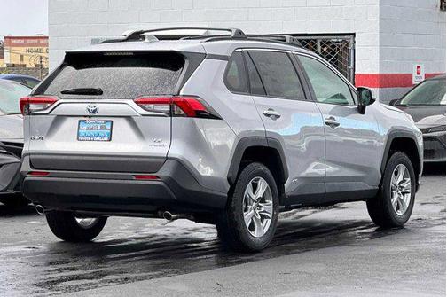 2024 Toyota RAV4 Hybrid LE