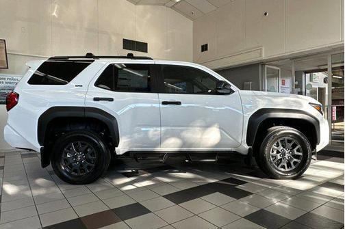 2025 Toyota 4Runner SR5