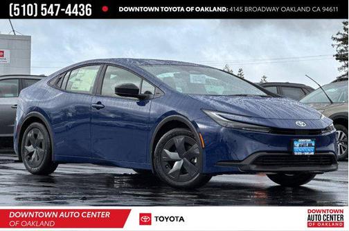 2025 Toyota Prius LE